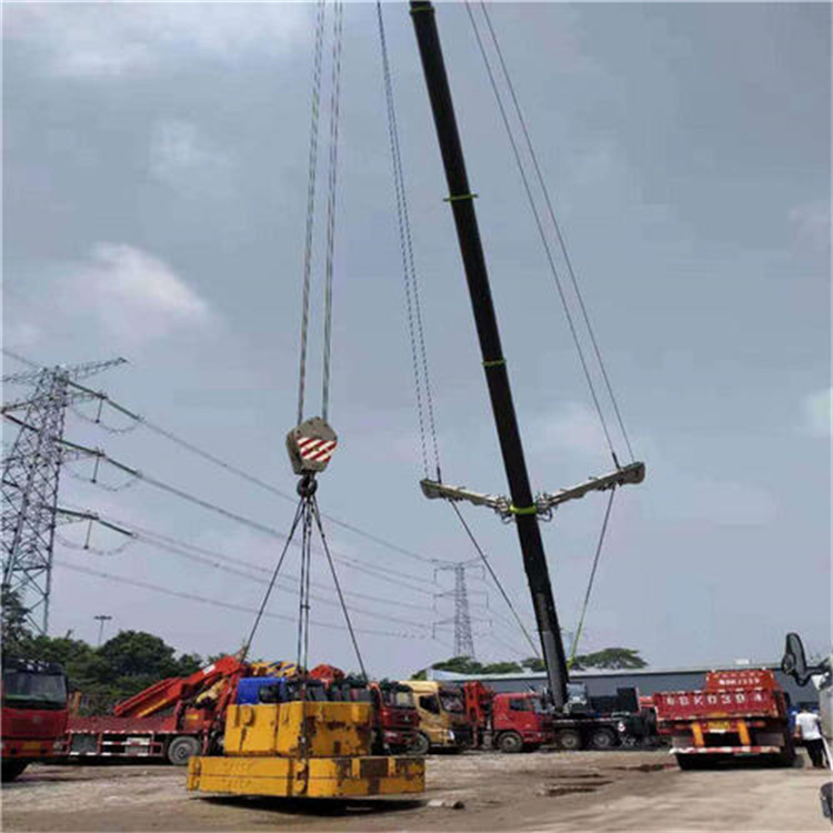 和庆镇风电设备吊装